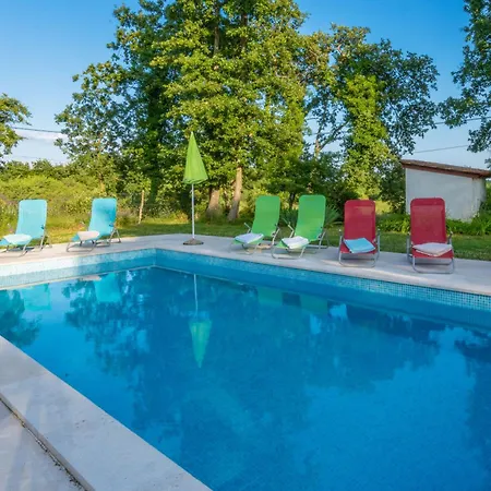 Sergio, A Beautiful Rustic With A Huge Garden