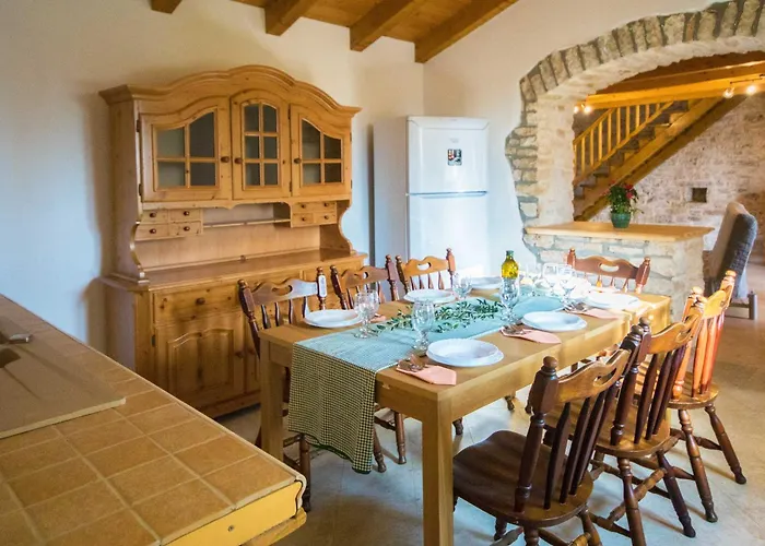 Vikendica Sergio, A Beautiful Rustic With A Huge Garden